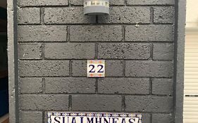 Suaimhneas, Ennis